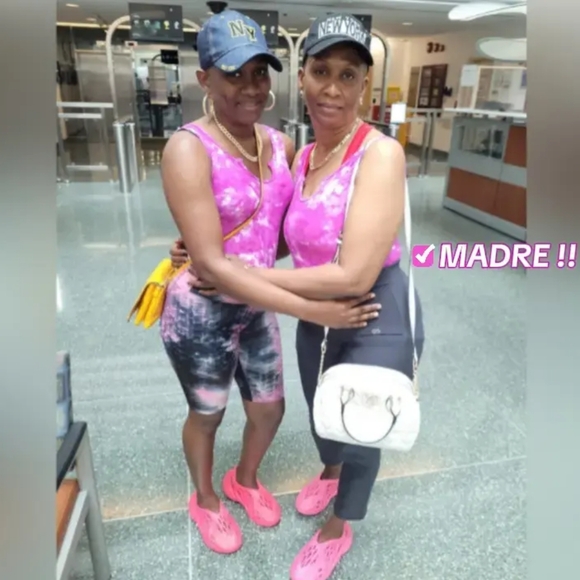 $4,$8,$10Dollar Clear the rack🛍️ Thanks for your purchase beautiful people 😁❤️ - Picture 7 of 10